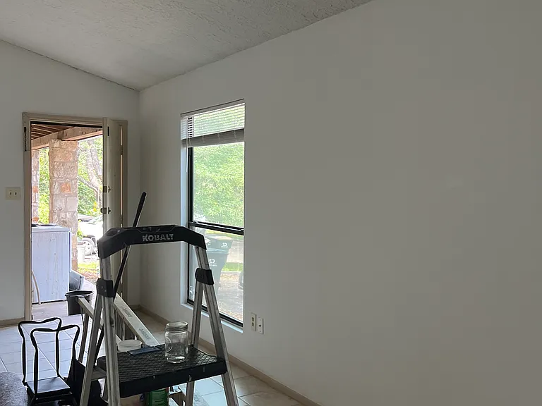 816 Hillyer St #A — Photo 2
