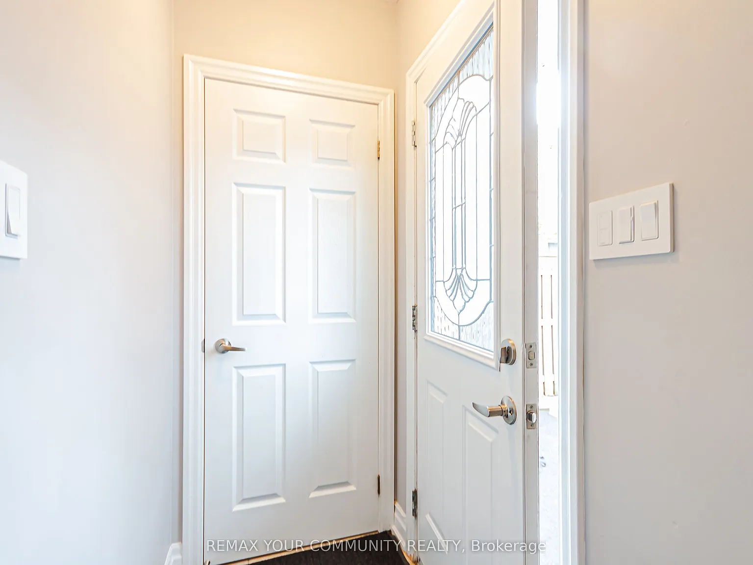 2 bed, $2,100 — Photo 4