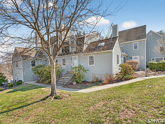 3rd image of 19 Prospect Ridge #41