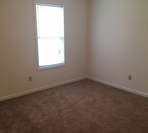 5th image of 176 Bahia Ln