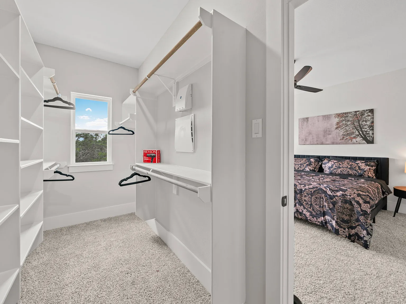 1208 Moody St — Photo 4