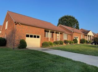 1810 Meadow Green Dr, Graham, NC 27253
