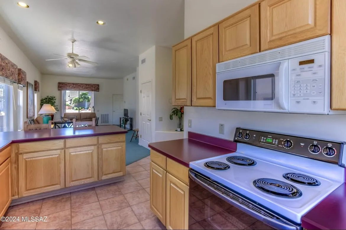 1944 W Demetrie Loop — Photo 1