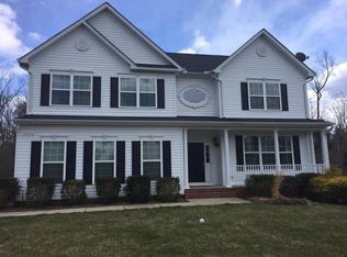 22854 Thornbury Dr, Hollywood, MD 20636