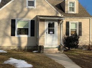 83 Gilman St, Springfield, MA 01118