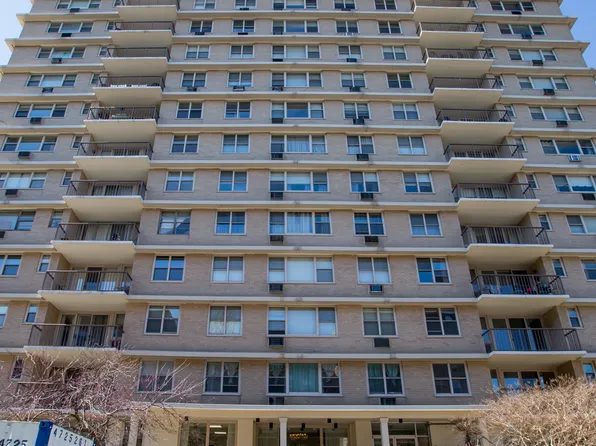 1301 N Harrison St APT 1208, Wilmington, DE 19806