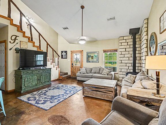 4th image of 1342 County Road 1180