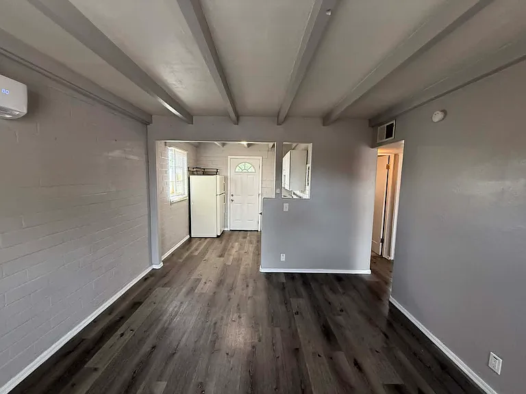 827 N Columbus Blvd — Photo 4