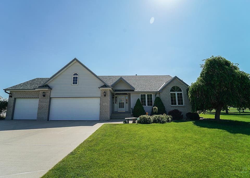 1st image of 3216 Hiawatha Pl