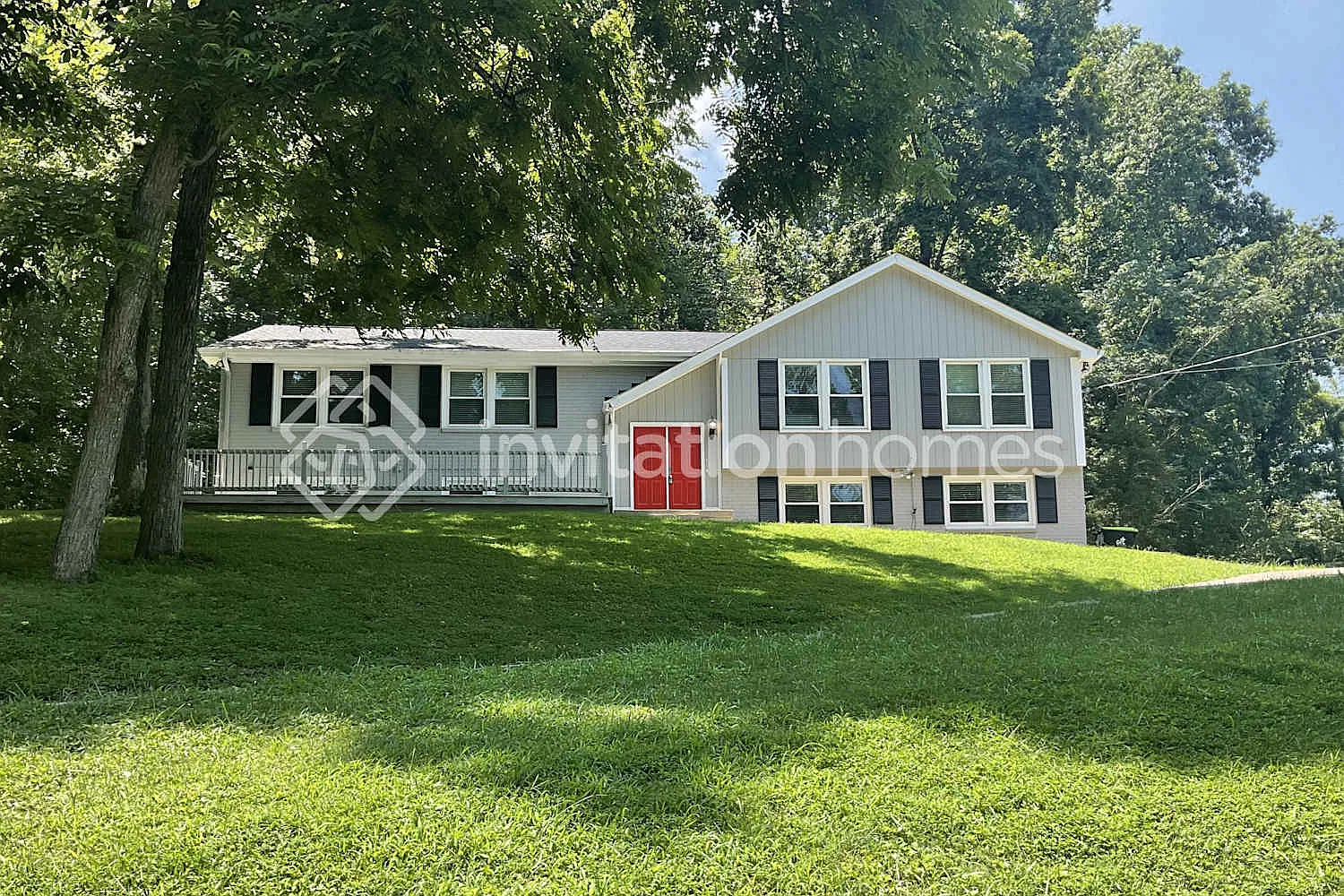 539 Glen Echo Dr Old Hickory, TN 37138 — Photo 1