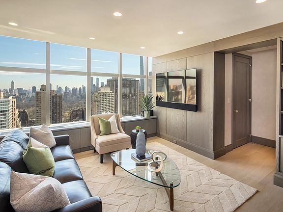 5th image of 160 W 66th St #39CDE