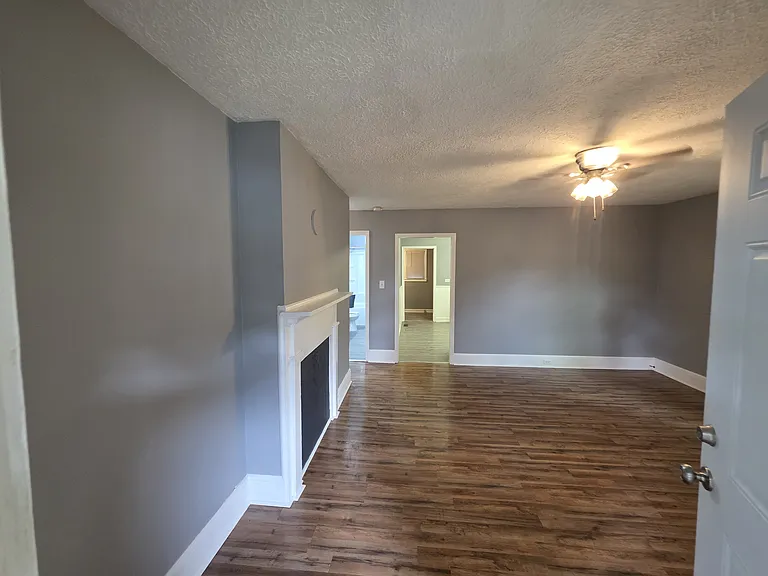 500 Blair St — Photo 8