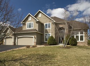 18598 Magenta Bay, Eden Prairie, MN 55347