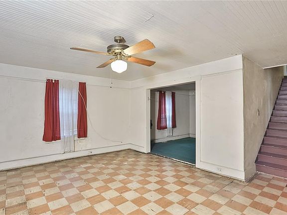 5th image of 2440 9th Ave S