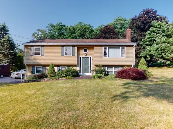 25 Charlton Rd, Dudley, MA 01571