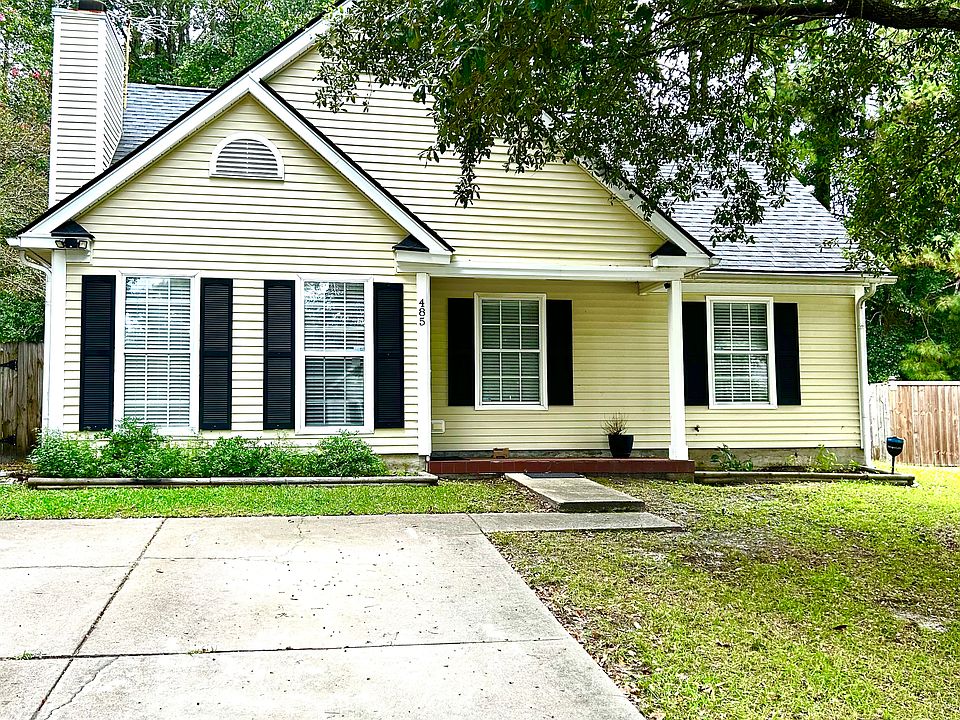 1st image of 485 Courtland Dr