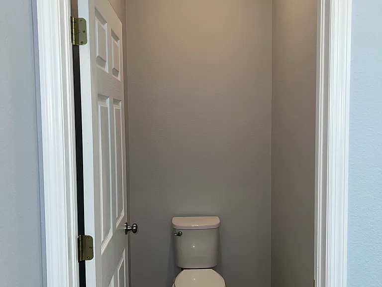 567 Viceroy Ct — Photo 12