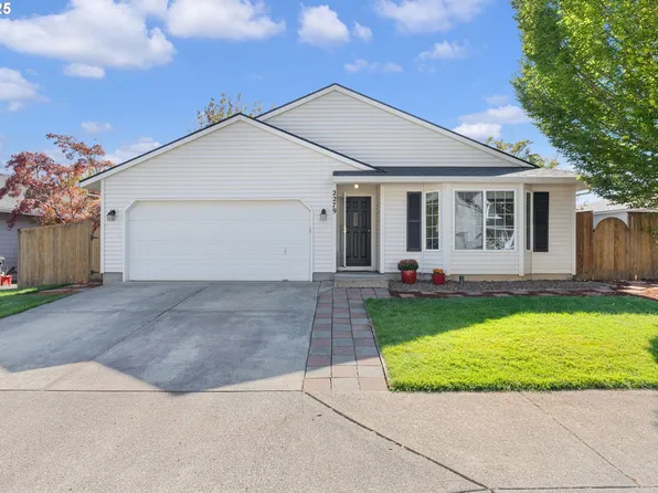2279 N Kamiakan Dr, Cornelius, OR 97113