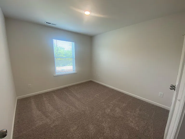 302 Sagecroft Ln — Photo 9