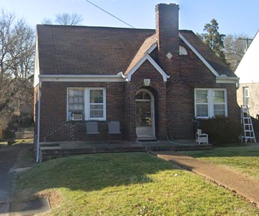 1st image of 125 39th Ave N