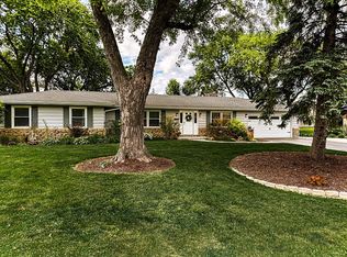 144 Hilltop Ln, Dundee, IL 60118