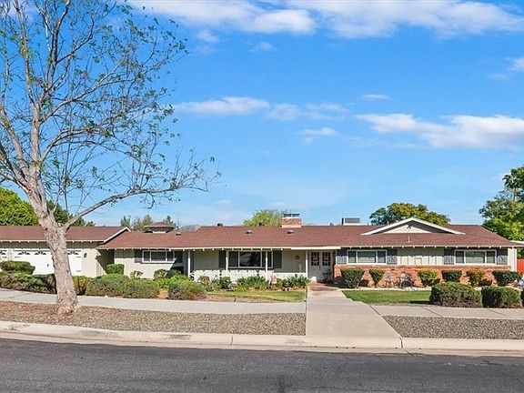 4th image of 5296 Bronson Way