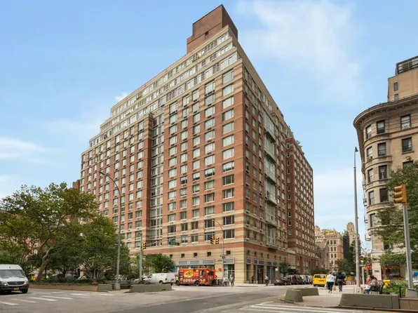 2373 Broadway 303 image 16 of 16
