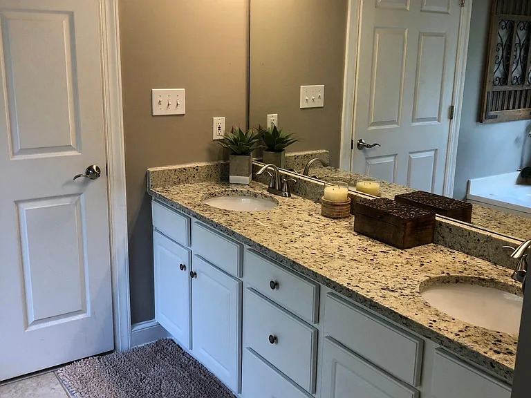 1091 Holcomb Ct — Photo 15