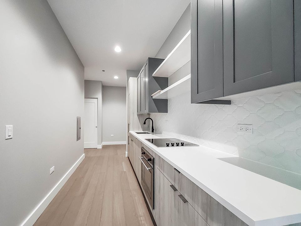 1st image of 1213 N Clark St #201