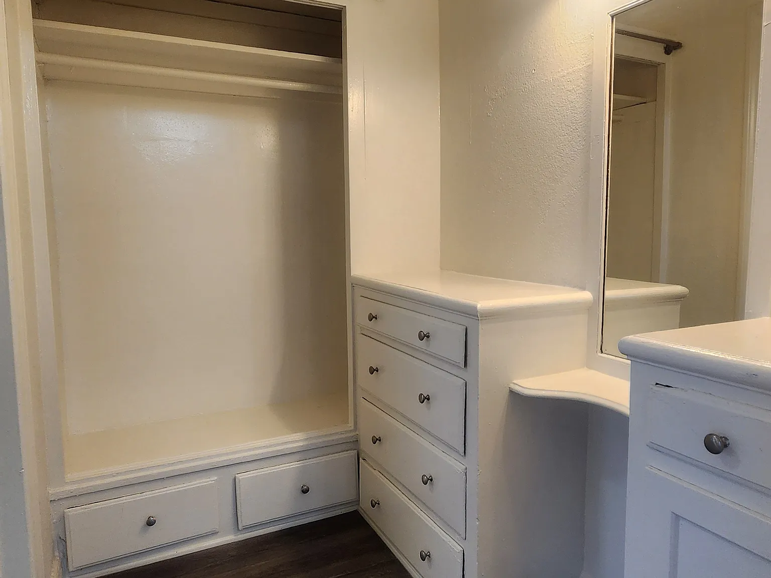Serrano Club Apartments — Photo 4