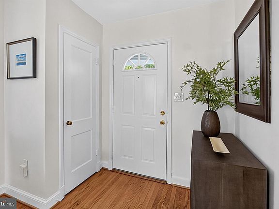2nd image of 5709 Northfield Rd