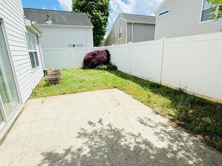 146 Swanee Ln — Photo 10