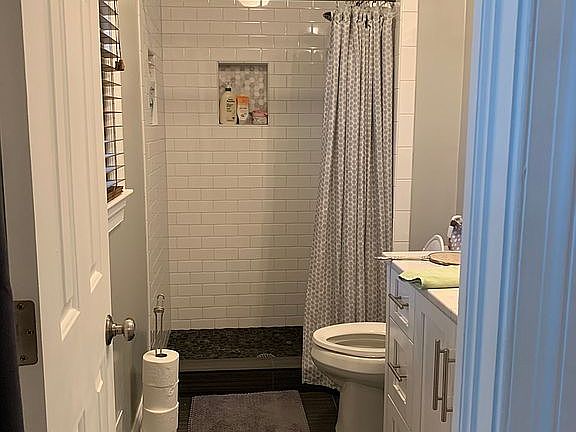 4th image of 4133 Sorrento Dr