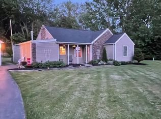 827 Two Rod Rd, Alden, NY 14004