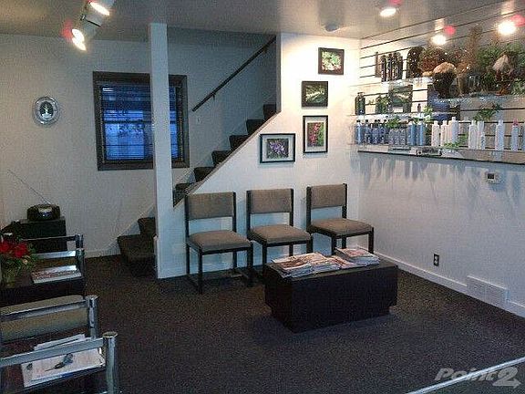 Client waiting room.