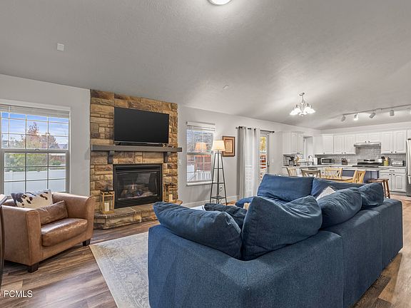 5th image of 215 S Flour Mill Rd