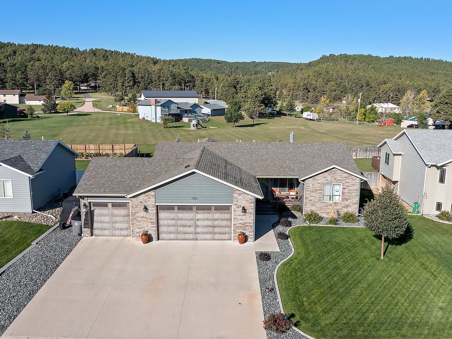 7353 Castlewood Dr, Summerset, SD 57718 Zillow