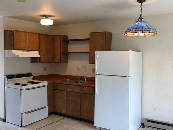 4th image of 744 S Grant St APT 4
