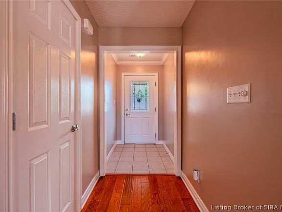 3rd image of 3202 Greenleaves Drive