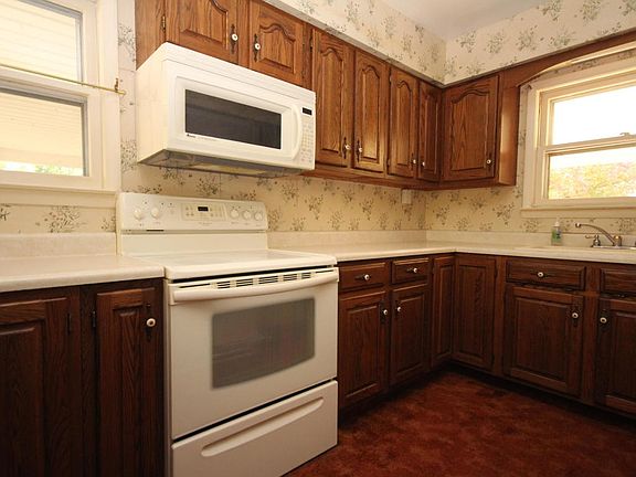 4th image of 6168 Thrall Ave