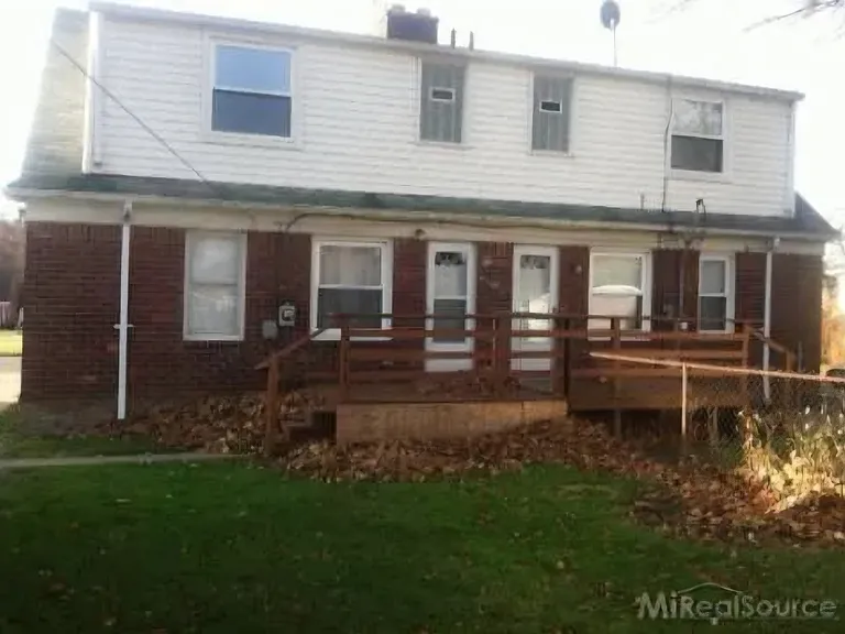 21639 Moross Rd — Photo 11