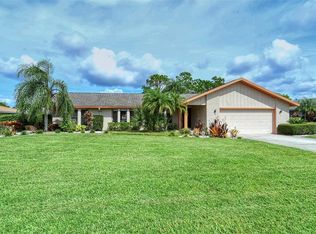 4585 Glebe Farm Rd, Sarasota, FL 34235