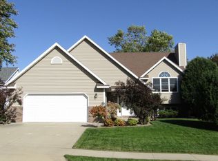 2705 60th St NW, Rochester, MN 55901