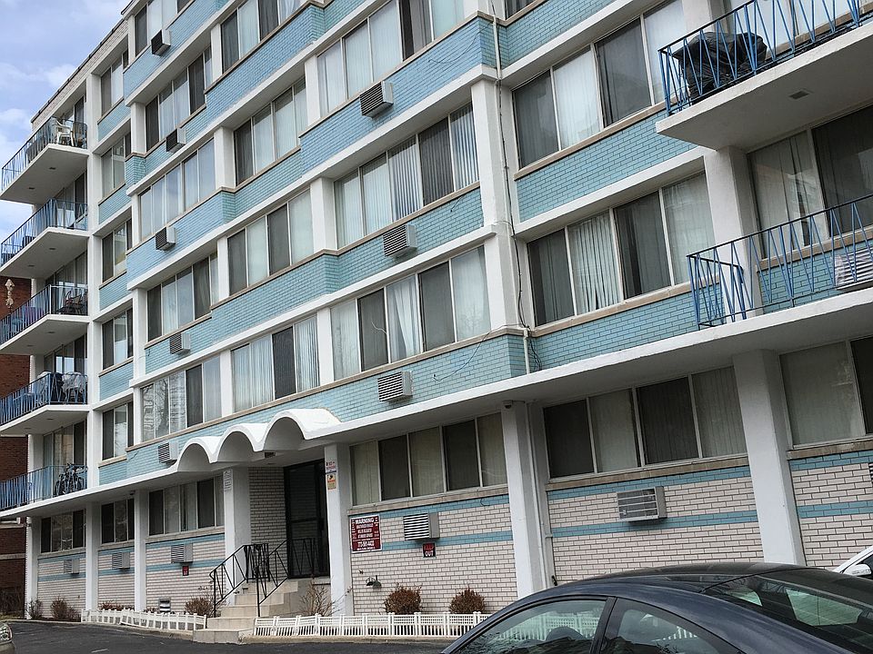 1st image of 5817 N Kenmore Ave APT 401