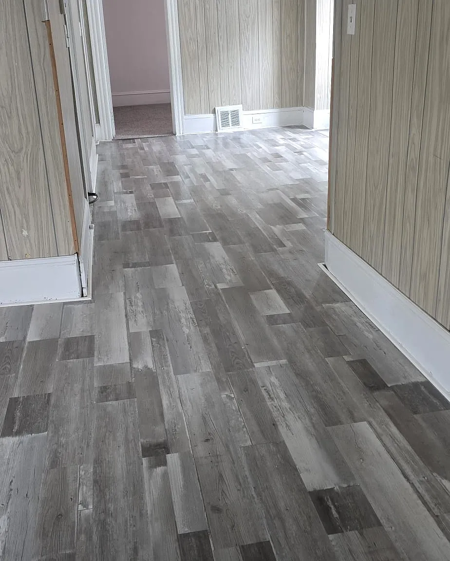 2 bed, $965 — Photo 1