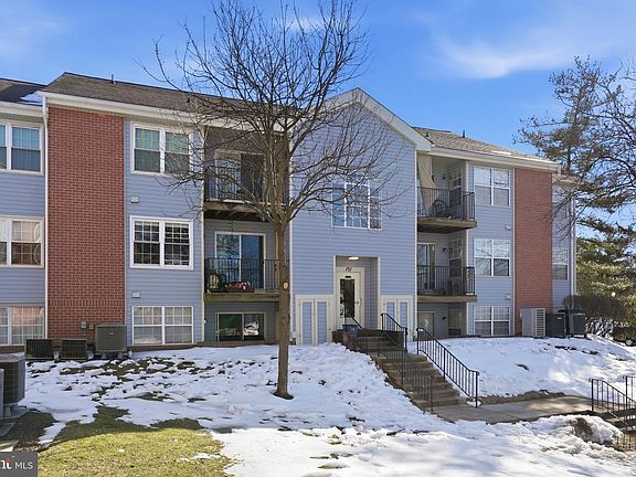 2nd image of 101 Water Fountain Way Unit 203