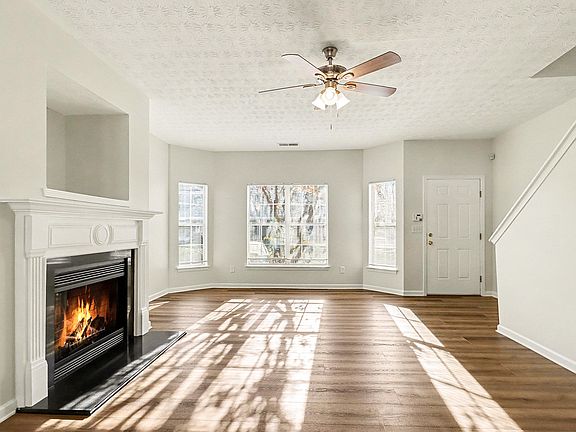 4th image of 2559 Walden Lake Dr #1