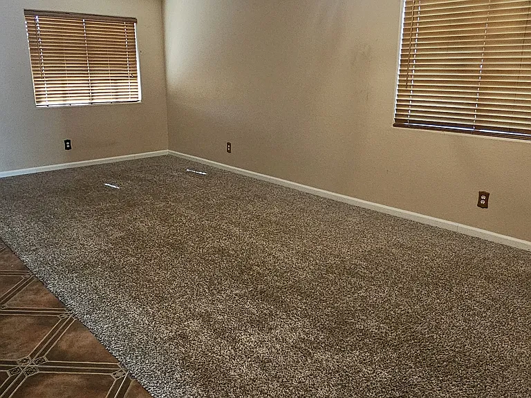 1422 E Avenida Isabela — Photo 3