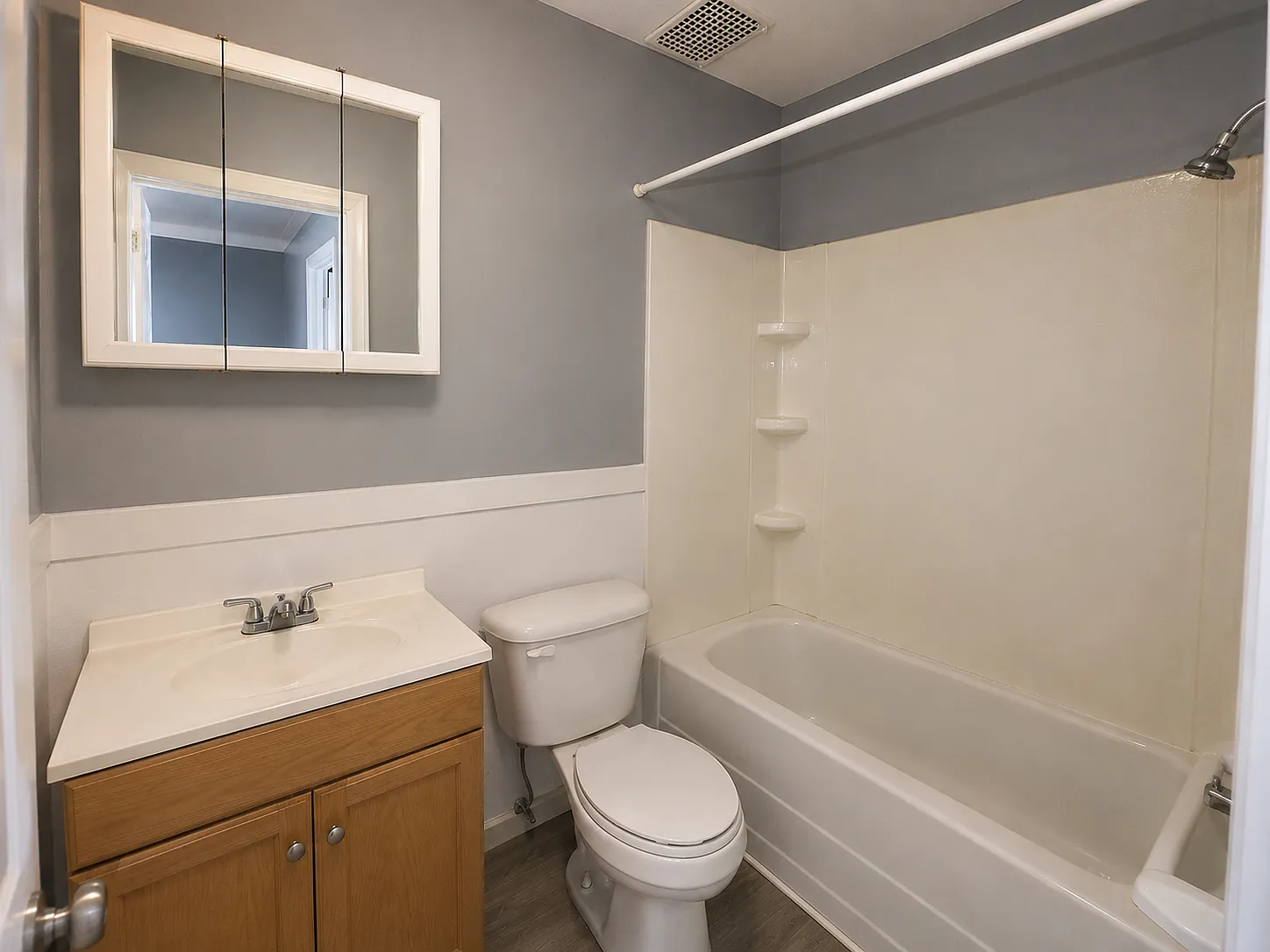 2 bed, 900 sqft, $1,150 — Photo 4