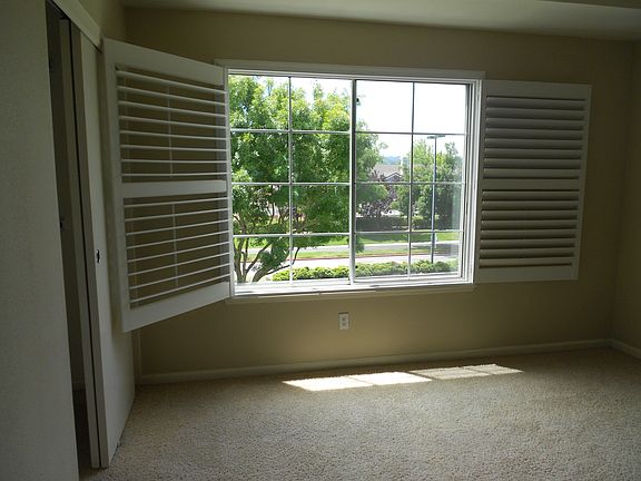 5th image of 338 Meridian Dr
